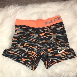 NIKE PRO’S